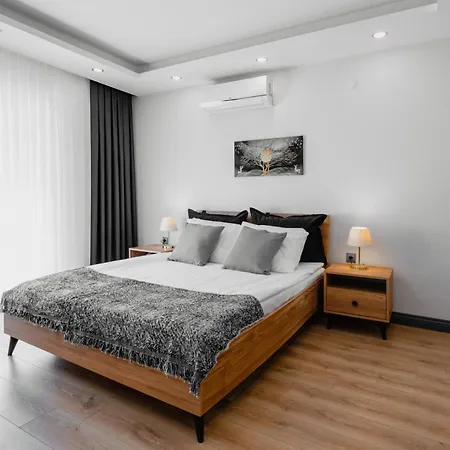 Appartement Cozy Flat Close To Lara In *