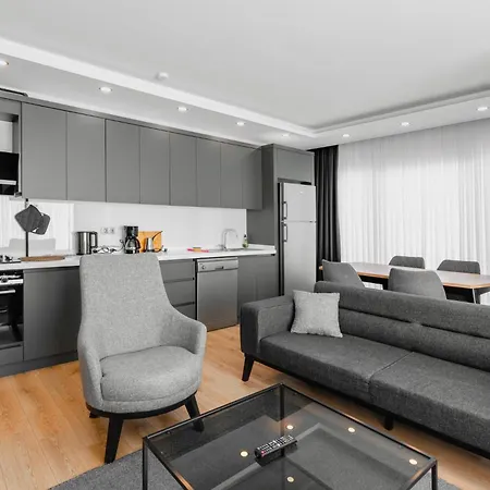 Cozy Flat Close To Lara Beach In Antalya